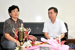 ��ʦ��ǰϦѧУ�쵼�߷ò��ֽ�ʦ