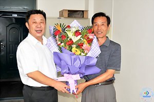 ��ʦ��ǰϦѧУ�쵼�߷ò��ֽ�ʦ