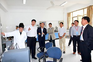 ���ϴ�ѧ���Ƚ��������Ͻ����������о����ġ�������Ŀ˳��ͨ������