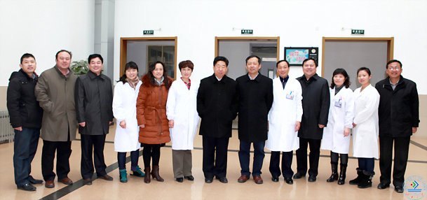ѧУ�쵼����ο�ʴ����ڼ��ڸ�ְ������Уѧ��